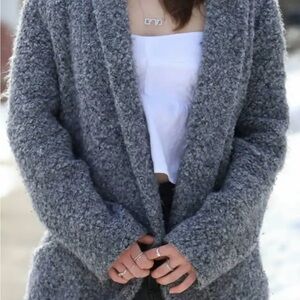 Aritzia Gray Wool Blend Shawl Coat - Size 00